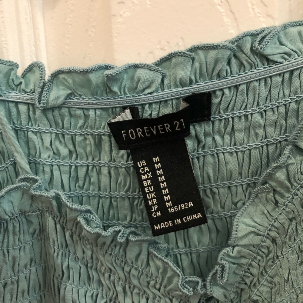 Crop top - Picture 3 of 3